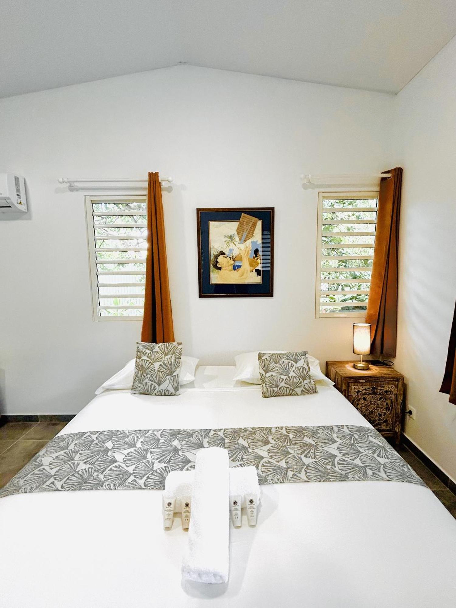Pare Lodge Tahiti Pirae Pokoj fotografie