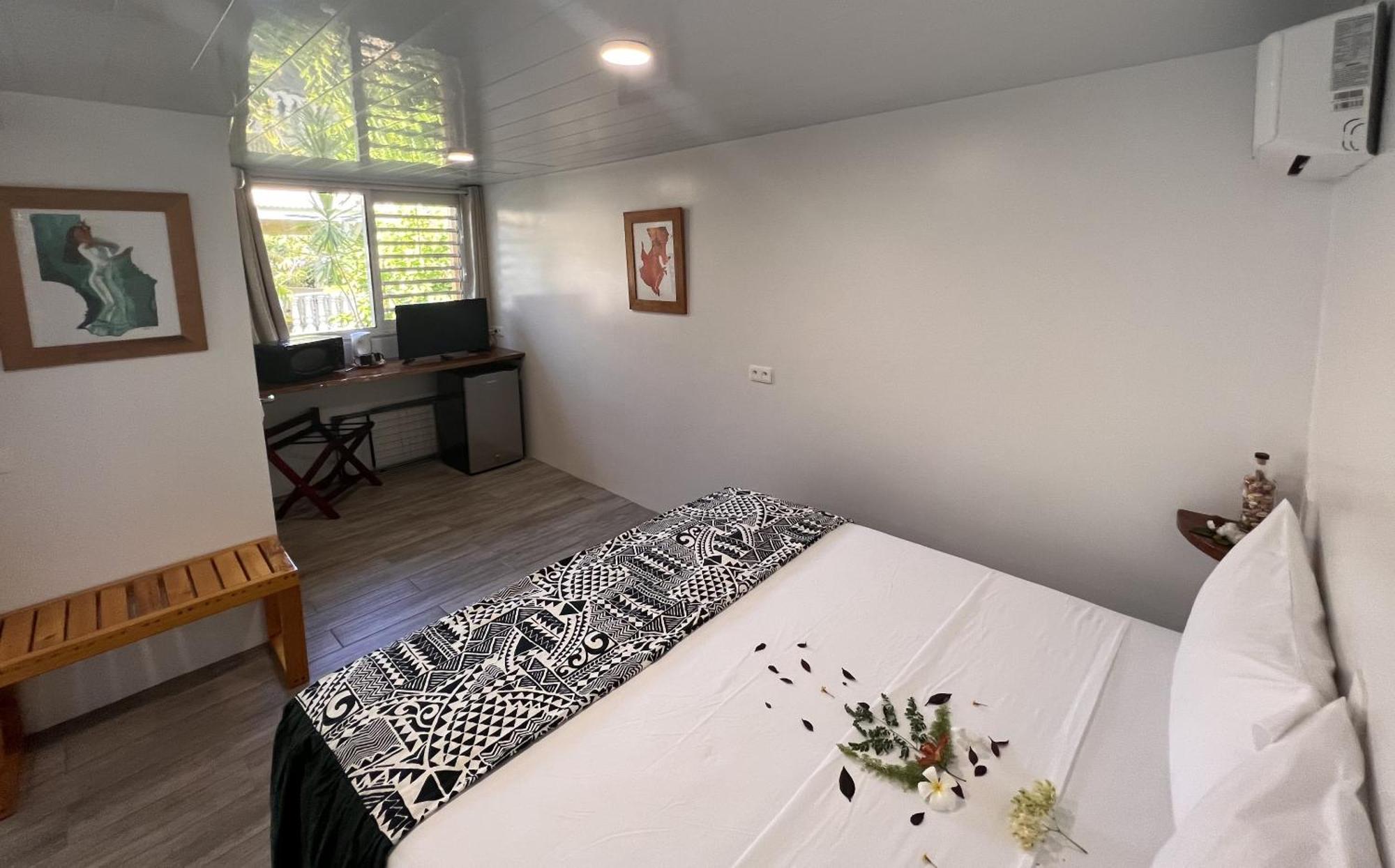 Pare Lodge Tahiti Pirae Pokoj fotografie